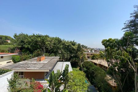 Casa à venda com 544m², 4 quartos e 3 vagasVista da Suíte 2