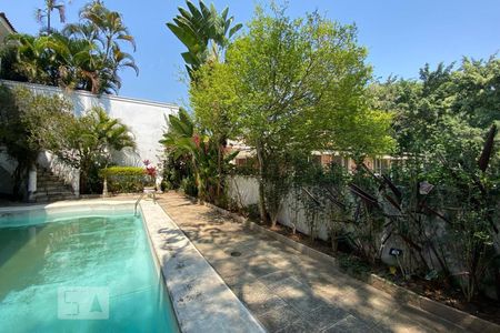 Casa à venda com 544m², 4 quartos e 3 vagasQuintal