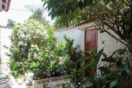 Casa à venda com 378m², 4 quartos e 2 vagasEntrada da Casa