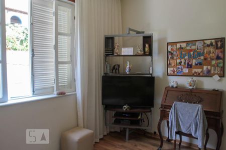 Casa à venda com 378m², 4 quartos e 2 vagasQuarto 3