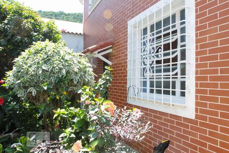 Casa à venda com 378m², 4 quartos e 2 vagasEntrada da Casa