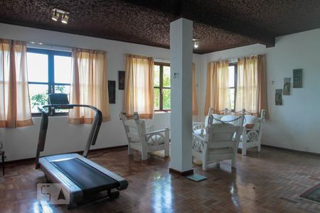 Casa à venda com 378m², 4 quartos e 2 vagasSala 2