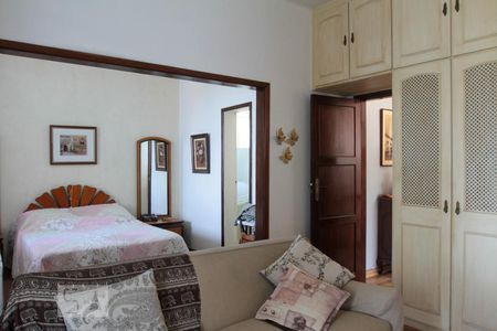 Casa à venda com 378m², 4 quartos e 2 vagasQuarto 4 - Suíte