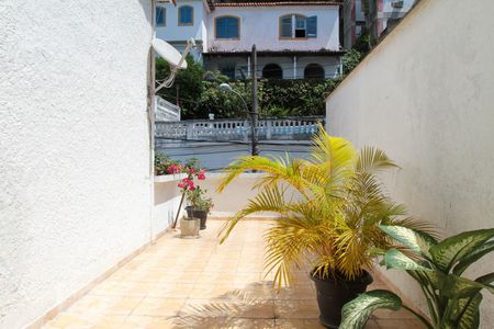 Casa à venda com 378m², 4 quartos e 2 vagasPátio