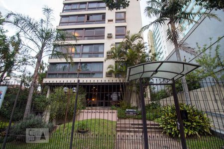 Apartamento à venda com 200m², 3 quartos e 2 vagas Apartamento à venda com 200m², 3 quartos e 2 vagasFachada