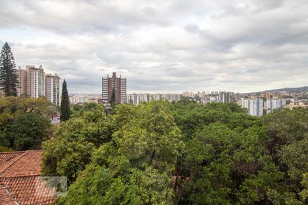 Apartamento à venda com 200m², 3 quartos e 2 vagas Apartamento à venda com 200m², 3 quartos e 2 vagasVista do Quarto 2