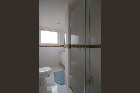 Apartamento à venda com 200m², 3 quartos e 2 vagas Apartamento à venda com 200m², 3 quartos e 2 vagasBanheiro