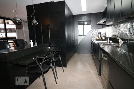 Apartamento à venda com 117m², 3 quartos e 3 vagasCozinha