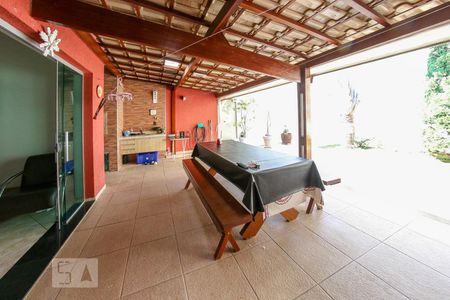 Casa à venda com 360m², 3 quartos e 3 vagas Casa à venda com 360m², 3 quartos e 3 vagasEspaço Gourmet