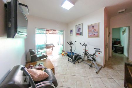 Casa à venda com 360m², 3 quartos e 3 vagas Casa à venda com 360m², 3 quartos e 3 vagasSala 2