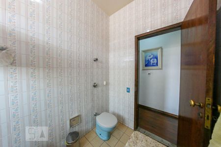 Casa à venda com 360m², 3 quartos e 3 vagas Casa à venda com 360m², 3 quartos e 3 vagasBanheiro Social