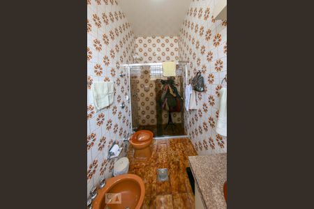 Casa à venda com 360m², 3 quartos e 3 vagas Casa à venda com 360m², 3 quartos e 3 vagasBanheiro da Suíte