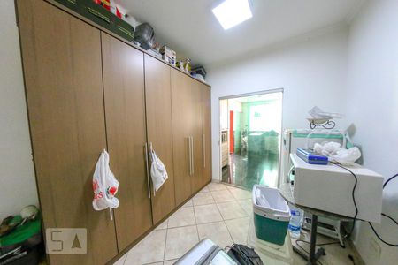 Casa à venda com 360m², 3 quartos e 3 vagas Casa à venda com 360m², 3 quartos e 3 vagasSala 2