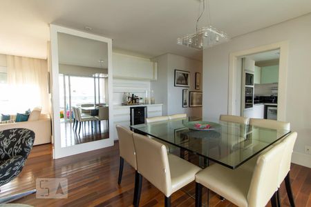 Sala de apartamento para alugar com 2 quartos, 155m² em Empresarial 18 do Forte, Barueri