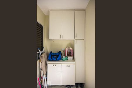 Apartamento à venda com 122m², 3 quartos e 1 vaga Apartamento à venda com 122m², 3 quartos e 1 vagaÁrea de serviço