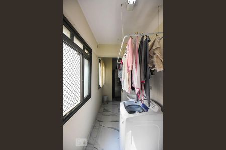 Apartamento à venda com 122m², 3 quartos e 1 vaga Apartamento à venda com 122m², 3 quartos e 1 vagaÁrea de serviço