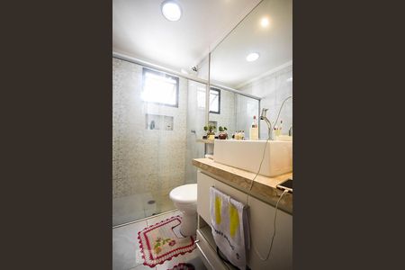 Apartamento à venda com 122m², 3 quartos e 1 vaga Apartamento à venda com 122m², 3 quartos e 1 vagaBanheiro