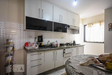 Apartamento à venda com 122m², 3 quartos e 1 vaga Apartamento à venda com 122m², 3 quartos e 1 vagaCozinha