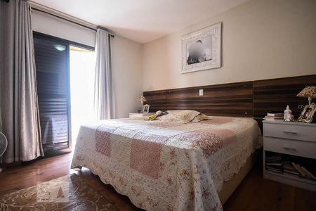 Apartamento à venda com 122m², 3 quartos e 1 vaga Apartamento à venda com 122m², 3 quartos e 1 vagaSuíte