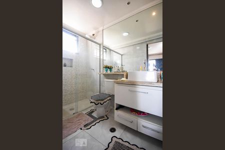 Apartamento à venda com 122m², 3 quartos e 1 vaga Apartamento à venda com 122m², 3 quartos e 1 vagaBanheiro suíte