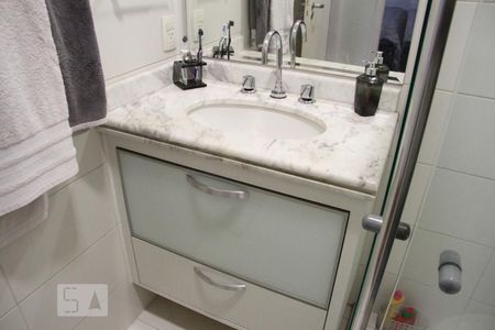 Casa à venda com 250m², 3 quartos e 4 vagasBanheiro