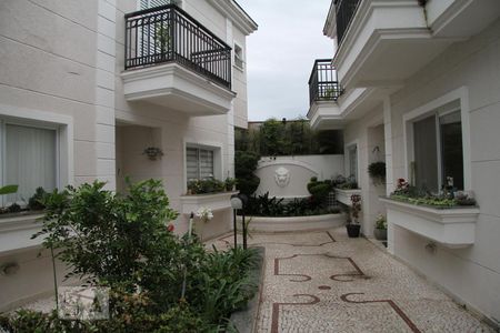 Casa à venda com 250m², 3 quartos e 4 vagasHall