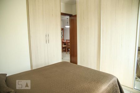 Apartamento à venda com 90m², 3 quartos e 2 vagas Apartamento à venda com 90m², 3 quartos e 2 vagasSuíte