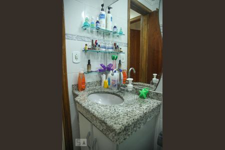 Apartamento à venda com 90m², 3 quartos e 2 vagas Apartamento à venda com 90m², 3 quartos e 2 vagasBanheiro Corredor