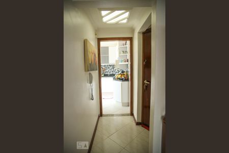 Apartamento à venda com 90m², 3 quartos e 2 vagas Apartamento à venda com 90m², 3 quartos e 2 vagasCorredor 2