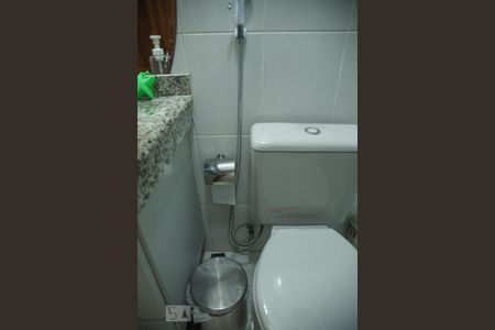 Apartamento à venda com 90m², 3 quartos e 2 vagas Apartamento à venda com 90m², 3 quartos e 2 vagasBanheiro Corredor