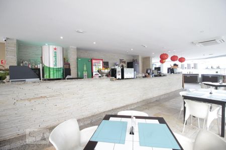 Apartamento à venda com 132m², 3 quartos e 2 vagasRestaurante