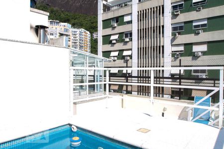 Apartamento à venda com 324m², 4 quartos e 2 vagas Apartamento à venda com 324m², 4 quartos e 2 vagasCobertura - Piscina