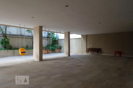 Apartamento à venda com 324m², 4 quartos e 2 vagas Apartamento à venda com 324m², 4 quartos e 2 vagasÁrea comum - Playground