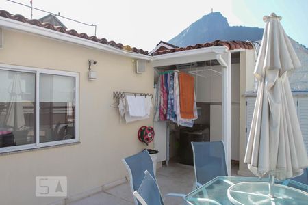 Apartamento à venda com 324m², 4 quartos e 2 vagas Apartamento à venda com 324m², 4 quartos e 2 vagasÁrea de serviço - Cobertura