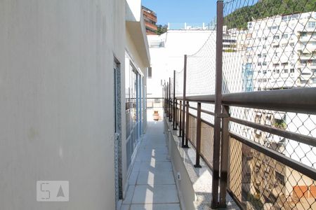 Apartamento à venda com 324m², 4 quartos e 2 vagas Apartamento à venda com 324m², 4 quartos e 2 vagasCobertura