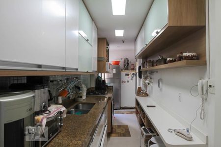 Apartamento à venda com 324m², 4 quartos e 2 vagas Apartamento à venda com 324m², 4 quartos e 2 vagasCozinha