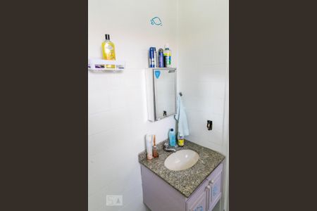 Casa à venda com 350m², 4 quartos e 3 vagas Casa à venda com 350m², 4 quartos e 3 vagasBanheiro 2