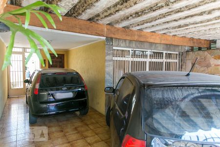 Casa à venda com 350m², 4 quartos e 3 vagas Casa à venda com 350m², 4 quartos e 3 vagasGaragem
