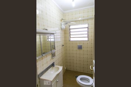 Casa à venda com 350m², 4 quartos e 3 vagas Casa à venda com 350m², 4 quartos e 3 vagasBanheiro da Suíte