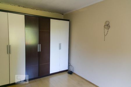 Casa à venda com 350m², 4 quartos e 3 vagas Casa à venda com 350m², 4 quartos e 3 vagasSuíte
