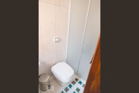 Casa à venda com 165m², 3 quartos e 2 vagas Casa à venda com 165m², 3 quartos e 2 vagasBanheiro do Quarto 3