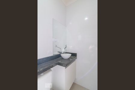 Apartamento à venda com 144m², 2 quartos e 2 vagas Apartamento à venda com 144m², 2 quartos e 2 vagasBanheiro