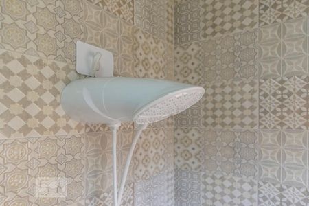 Apartamento à venda com 144m², 2 quartos e 2 vagas Apartamento à venda com 144m², 2 quartos e 2 vagasChuveiro