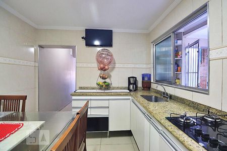 Casa à venda com 96m², 2 quartos e 2 vagasCozinha