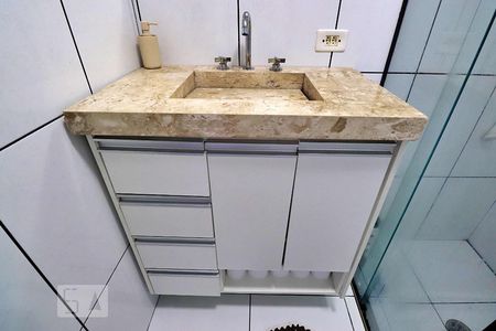 Casa à venda com 96m², 2 quartos e 2 vagasBanheiro