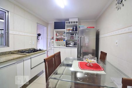 Casa à venda com 96m², 2 quartos e 2 vagasCozinha