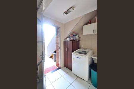 Casa à venda com 96m², 2 quartos e 2 vagasÁrea de Serviço