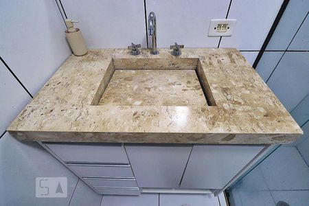 Casa à venda com 96m², 2 quartos e 2 vagasBanheiro