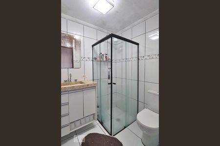 Casa à venda com 96m², 2 quartos e 2 vagasBanheiro