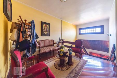 Casa à venda com 500m², 4 quartos e 4 vagas Casa à venda com 500m², 4 quartos e 4 vagasSala Intima